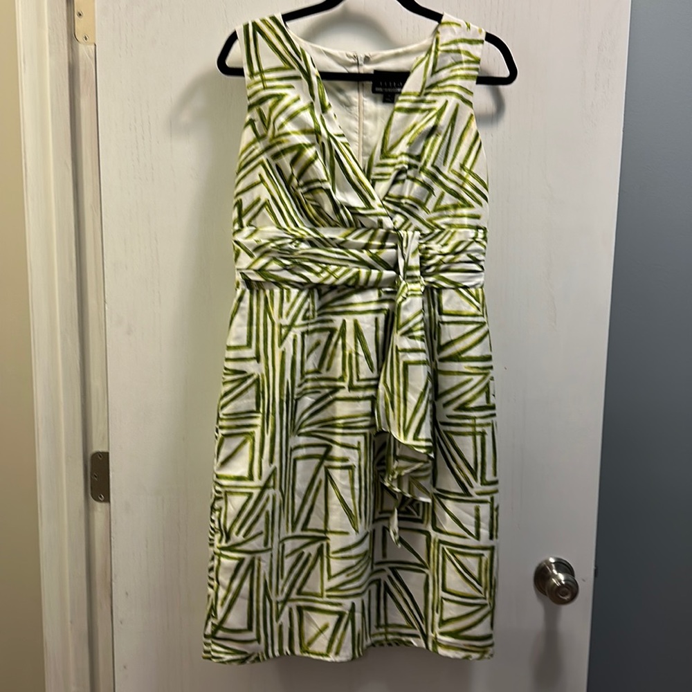 Cece's New York. Sleeveless Sundress. Size 10. White with green geometric design